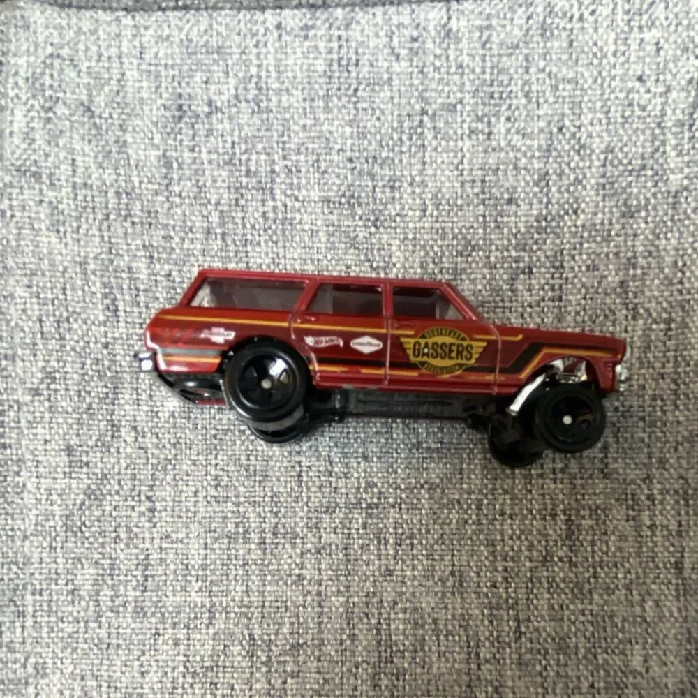 Hot Wheels Chevrolet Nova Wagon Gasser Red Diecast 1:64